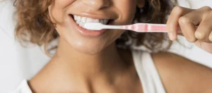 Dents mal alignées : quels vrais risques pour votre santé, au-delà de l'esthétique ?